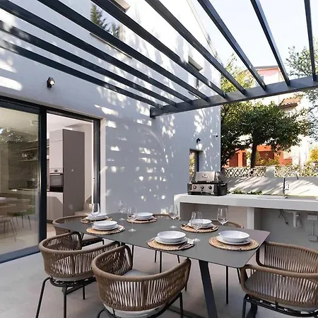 بيت للعطل La Residenza Iii بوريتش
