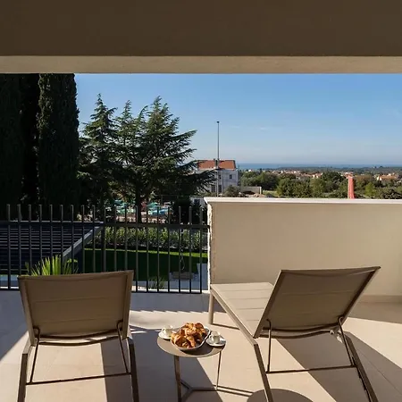 La Residenza Iii بيت للعطل